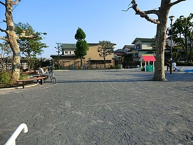 平戸第一公園(約200m)