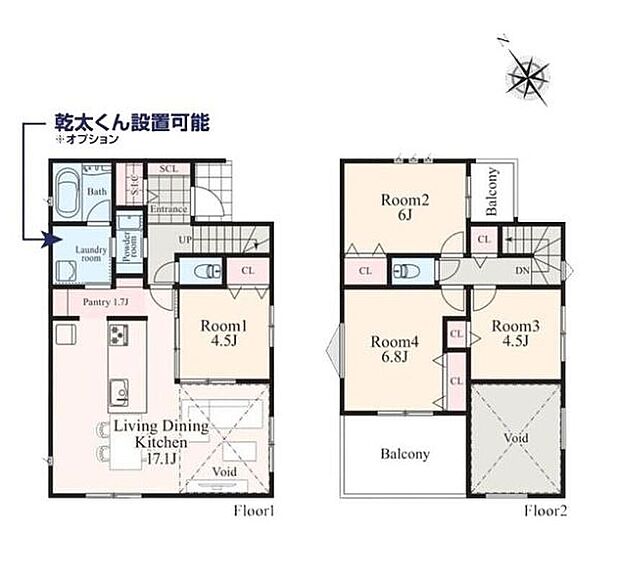 澄み渡る青空に映えるシックなダークトーンの外観。鮮やかな緑の人工芝が敷かれた庭は、日当たり抜群でご家族の憩いの場に最適です。