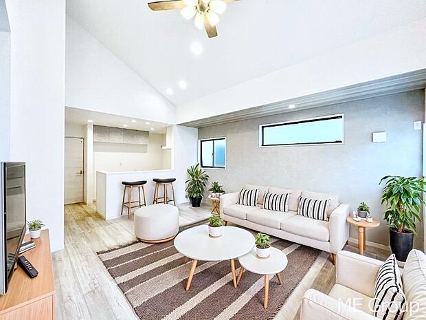 落ち着いた雰囲気のＬＤＫは家族みんなの快適空間　※家具はCGです