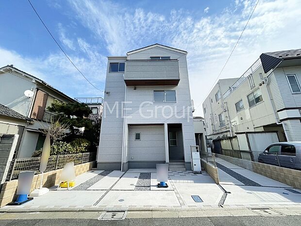 たっぷりの陽光と心地よい風が舞い込む住まい