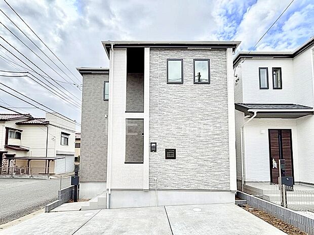 暮らしやすさと居心地の良さにこだわったシンプルで飽きのこないデザイン!