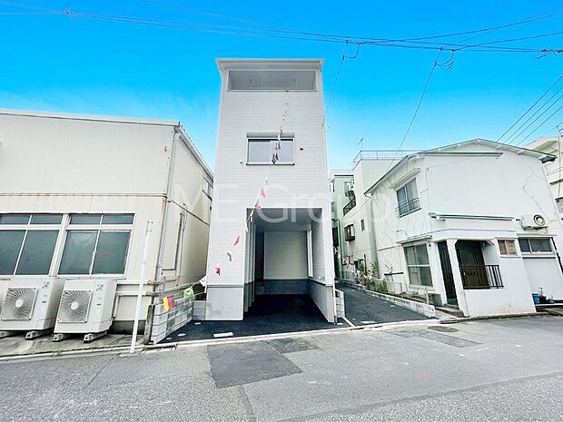 たっぷりの陽光と心地よい風が舞い込む住まい