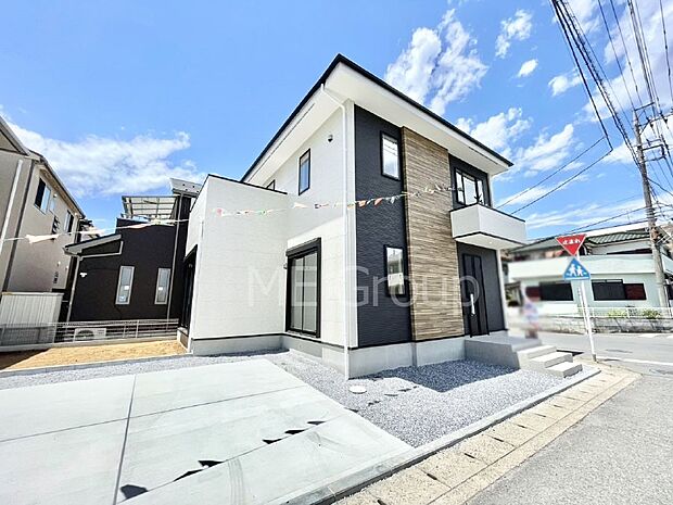 暮らしやすさと居心地の良さにこだわったシンプルで飽きのこないデザイン !