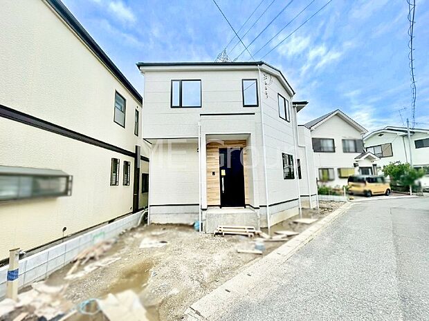 たっぷりの陽光と心地よい風が舞い込む住まい