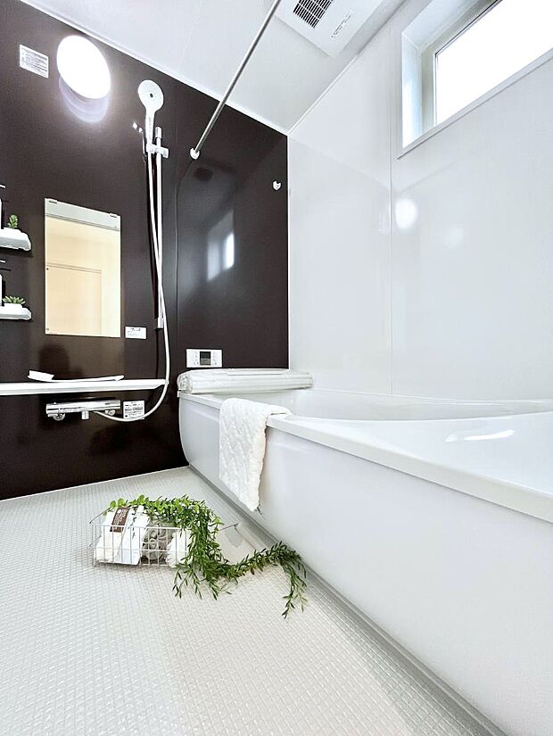 【浴室】一日の疲れを癒やす大切なバスタイム。ゆっくりとお風呂を楽しんで疲れをとりたいですね!