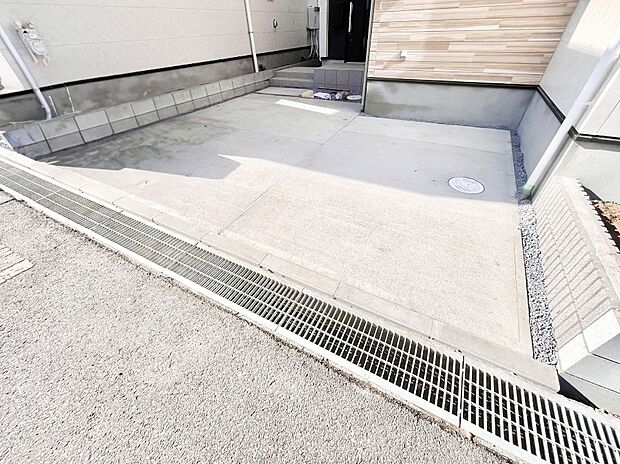 【駐車場】生活に欠かせない駐車スペース。