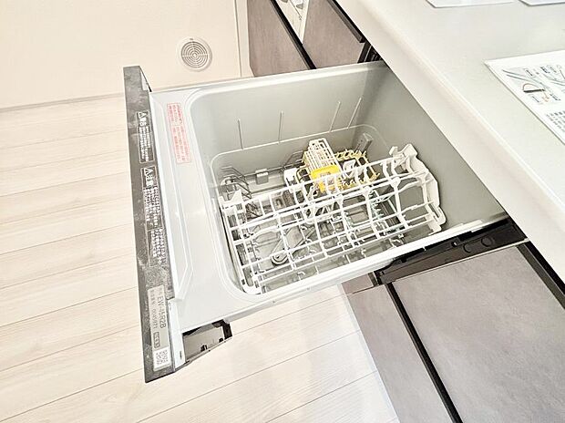 【食洗機】面倒なお片づけは食洗機にお任せ!家事の負担が減って、時間にも気持ちにもゆとりができます。