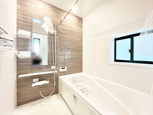 【浴室】落ち着いた雰囲気でゆっくりお寛ぎいただけるバスルーム