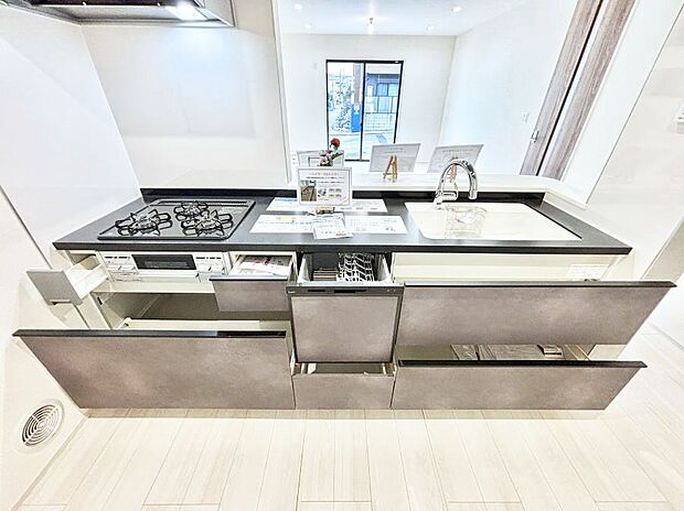 【スライド収納】使いやすさを優先したスライド式収納タイプ!