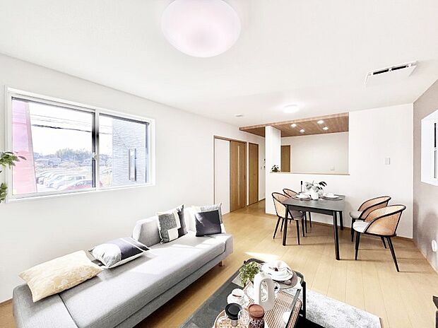 【ダイニング】家族が自然と集まる憩いのスペースになりそう