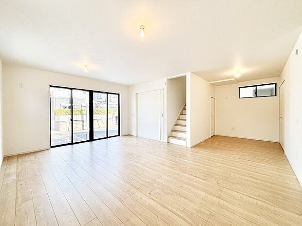 【ダイニング】家族が自然と集まる憩いのスペースになりそう