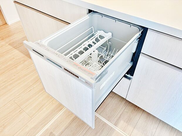【食洗機】面倒なお片づけは食洗機にお任せ！家事の負担が減って、時間にも気持ちにもゆとりができます。