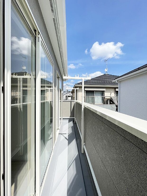 【バルコニー】風通しの良いバルコニー