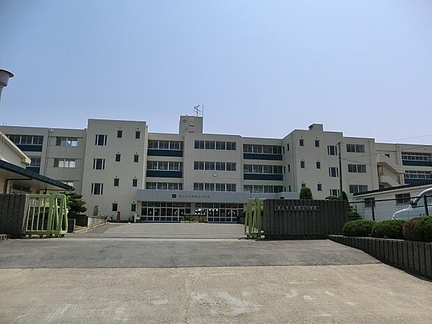 流山市立南流山小学校（約880m）