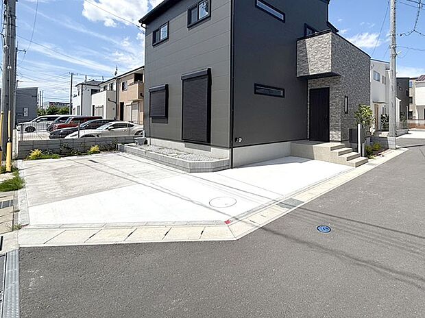 【駐車場】生活に欠かせない駐車スペース。