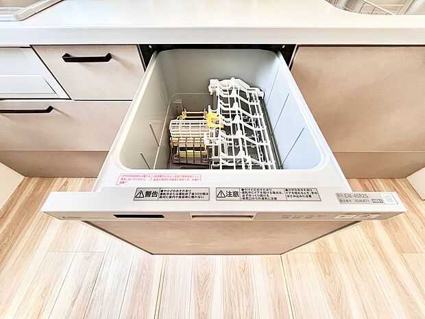 【食洗機】面倒なお片づけは食洗機にお任せ！家事の負担が減って、時間にも気持ちにもゆとりができます。