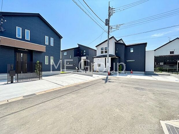 【前面道路含む現地写真】堂々完成！！ ここから始まる新生活を応援いたします！ 