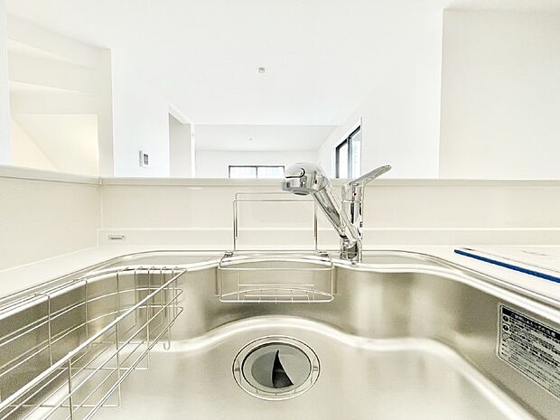 【蛇口一体型浄水器】いつでも清潔なおいしいお水を。一つの水栓で水道水と浄水を使い分け。