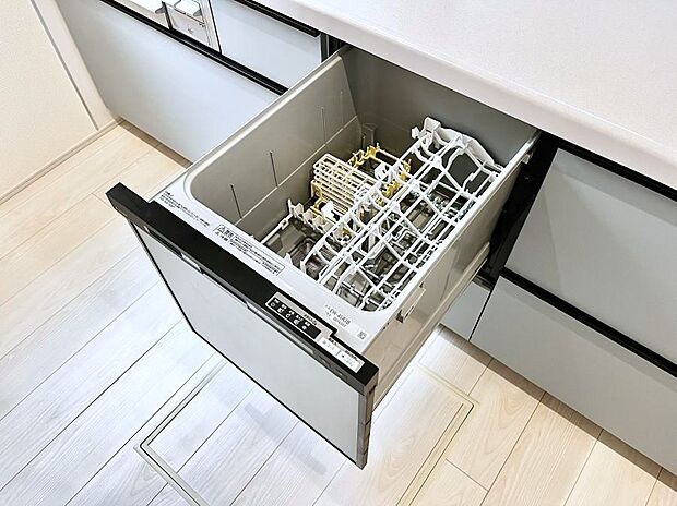 【食洗機】面倒なお片づけは食洗機にお任せ！家事の負担が減って、時間にも気持ちにもゆとりができます。