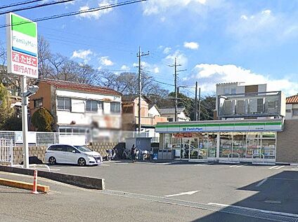 ファミリーマート 市川宮久保店 450m(6分)