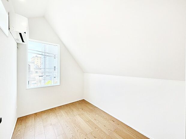 【洋室】爽やかな日差しがお部屋全体を優しく包み込んでくれます