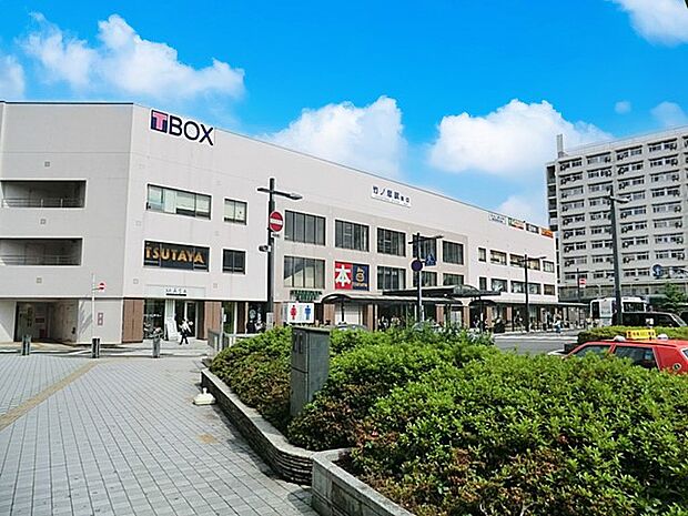 東武伊勢崎線竹ノ塚駅(約1,440m)