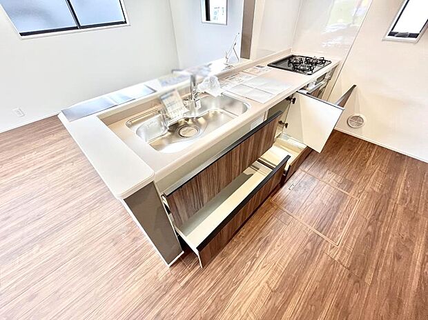 【スライド収納】使いやすさを優先したスライド式収納タイプ!