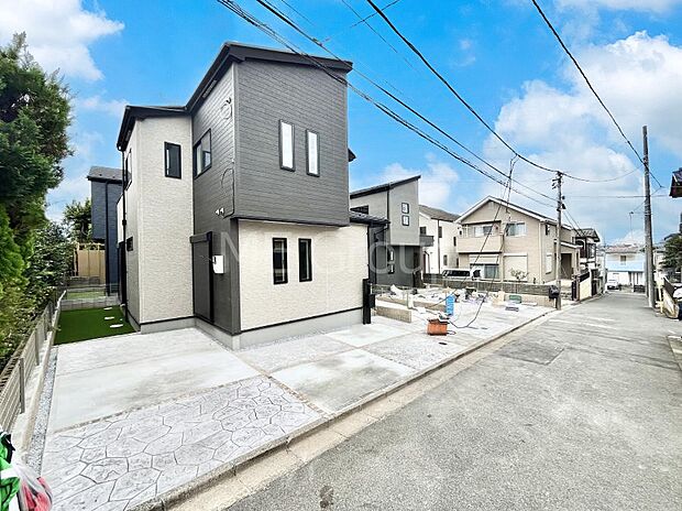 【前面道路含む現地写真】堂々完成!! ここから始まる新生活を応援いたします!
