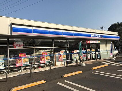 ローソン 筑穂2丁目店 約700ｍ（徒歩約9分）