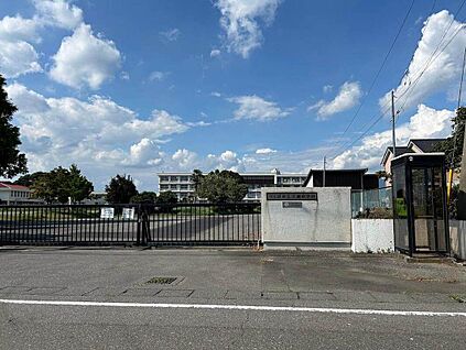 つくば市立大穂中学校 2,700m