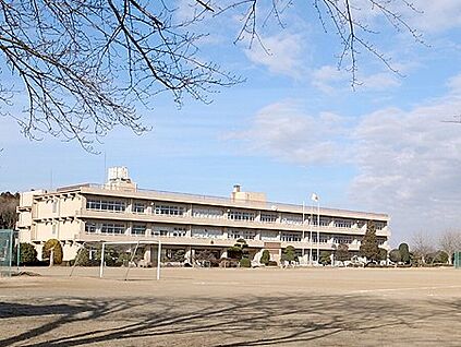 阿見町立朝日中学校 約1,200m(徒歩約15分)