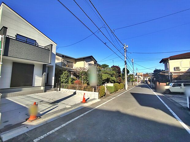 『２号棟』
ひとたび扉を開けばそこに待っているのは上質な空間とマイホームでの新生活をイメージさせる優雅なひととき。「この家なら…」ではなく「ここに住みたい♪」と思う感動をお届けいたします。