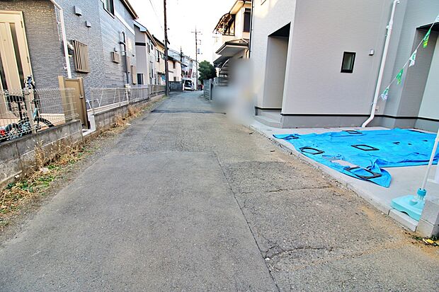 『１号棟』
ひとたび扉を開けばそこに待っているのは上質な空間とマイホームでの新生活をイメージさせる優雅なひととき。「この家なら…」ではなく「ここに住みたい♪」と思う感動をお届けいたします。