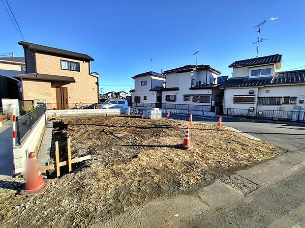 『１号棟』
住宅性能評価で耐震等級３（最高等級）を取得！お客様を守る大切な住宅だからこそ、第三者の検査を受けて安心して住んでいただける住宅をご案内させて頂きます。