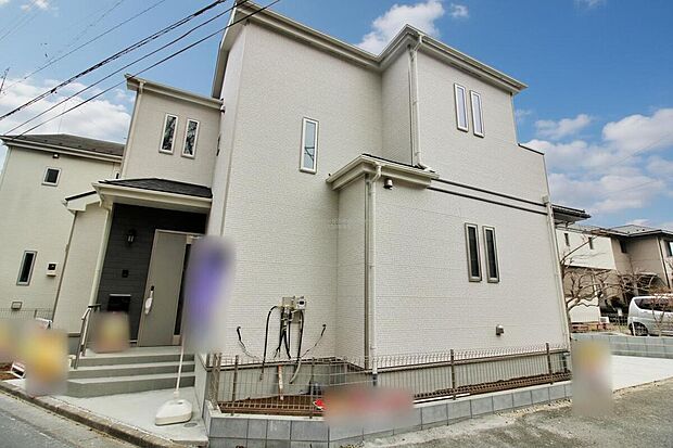 『A号棟』
気になった物件すぐにご見学対応させていただきます♪平日・お仕事帰りなど、いつでもご案内可能です♪周辺環境と併せて、実際に現地をご確認ください♪