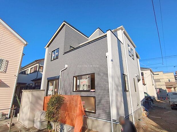 『２号棟』
気になった物件すぐにご見学対応させていただきます♪平日・お仕事帰りなど、いつでもご案内可能です♪周辺環境と併せて、実際に現地をご確認ください♪