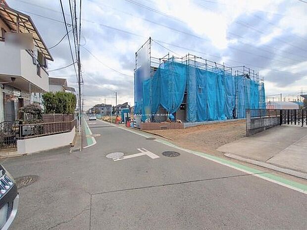 『１号棟』
ひとたび扉を開けばそこに待っているのは上質な空間とマイホームでの新生活をイメージさせる優雅なひととき。「この家なら…」ではなく「ここに住みたい♪」と思う感動をお届けいたします。