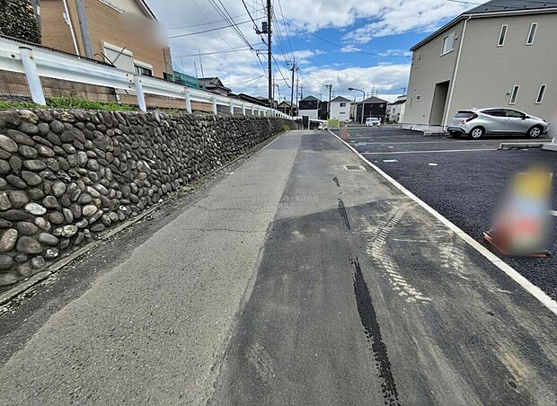 ひとたび扉を開けばそこに待っているのは上質な空間とマイホームでの新生活をイメージさせる優雅なひととき。「この家なら…」ではなく「ここに住みたい♪」と思う感動をお届けいたします。