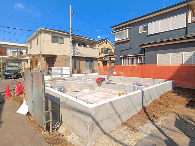 『１号棟』
住宅性能評価で耐震等級３（最高等級）を取得！お客様を守る大切な住宅だからこそ、第三者の検査を受けて安心して住んでいただける住宅をご案内させて頂きます。