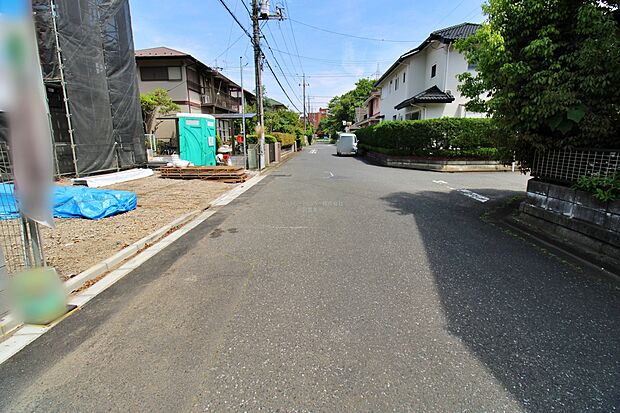 『１号棟』
ひとたび扉を開けばそこに待っているのは上質な空間とマイホームでの新生活をイメージさせる優雅なひととき。「この家なら…」ではなく「ここに住みたい♪」と思う感動をお届けいたします。