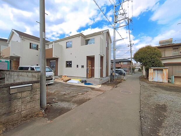 『B号棟』
ひとたび扉を開けばそこに待っているのは上質な空間とマイホームでの新生活をイメージさせる優雅なひととき。「この家なら…」ではなく「ここに住みたい♪」と思う感動をお届けいたします。