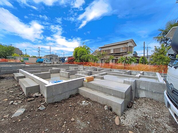 『１号棟』
気になった物件すぐにご見学対応させていただきます♪平日・お仕事帰りなど、いつでもご案内可能です♪周辺環境と併せて、実際に現地をご確認ください♪