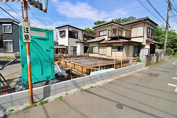 『1号棟』
ひとたび扉を開けばそこに待っているのは上質な空間とマイホームでの新生活をイメージさせる優雅なひととき。「この家なら…」ではなく「ここに住みたい♪」と思う感動をお届けいたします。
