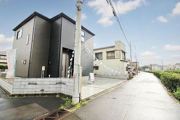 ひとたび扉を開けばそこに待っているのは上質な空間とマイホームでの新生活をイメージさせる優雅なひととき。「この家なら…」ではなく「ここに住みたい♪」と思う感動をお届けいたします。