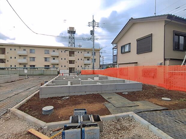 『1号棟』
住宅性能評価で耐震等級3(最高等級)を取得!お客様を守る大切な住宅だからこそ、第三者の検査を受けて安心して住んでいただける住宅をご案内させて頂きます。