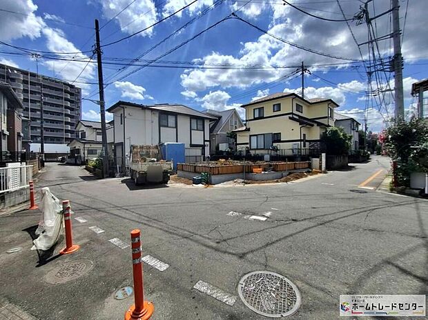 『A号棟』ひとたび扉を開けばそこに待っているのは上質な空間とマイホームでの新生活をイメージさせる優雅なひととき。「この家なら…」ではなく「ここに住みたい♪」と思う感動をお届けいたします。