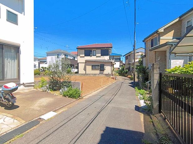 『A号棟』
ひとたび扉を開けばそこに待っているのは上質な空間とマイホームでの新生活をイメージさせる優雅なひととき。「この家なら…」ではなく「ここに住みたい♪」と思う感動をお届けいたします。