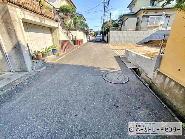 『A号棟』
ひとたび扉を開けばそこに待っているのは上質な空間とマイホームでの新生活をイメージさせる優雅なひととき。「この家なら…」ではなく「ここに住みたい♪」と思う感動をお届けいたします。