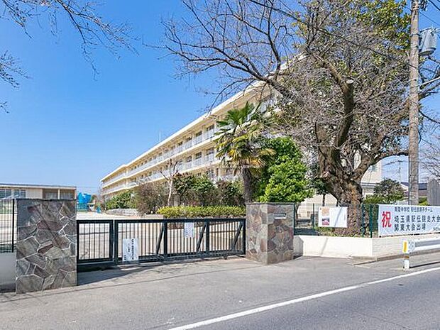 所沢市立南陵中学校(約1,100m)