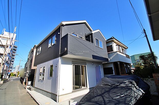 【現地外観写真】お子様から「自分の部屋がほしい…」そんな成長もうれしいこの頃。お子様のさらなる成長を共に見守る新築マイホーム。お子様が巣立った後も、豊かな人生も支えてくれる。パートナーのような住まいです☆